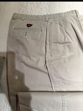 Polo Golf Men’s Khaki Chinos in Light Beige -